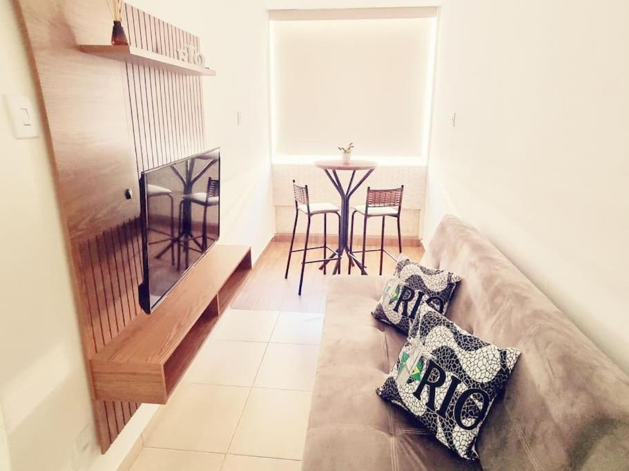 -apartamento Alemao Em Copacabana , 100 Metros Da Com Wi-fi! Rio de Janeiro