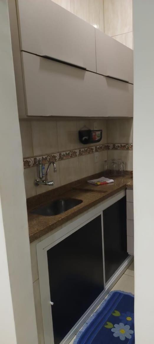 -apartamento Alemao Em Copacabana , 100 Metros Da Com Wi-fi!